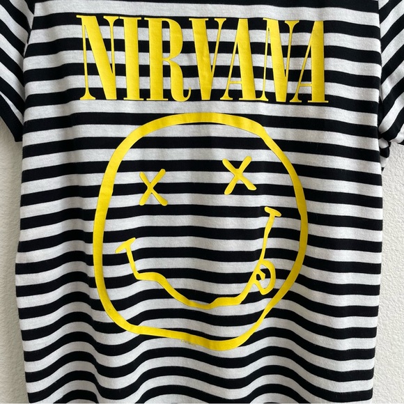 TORRID Black White Striped Yellow Nirvana Classic Fit Ringer Graphic Band Tee - Picture 7 of 11